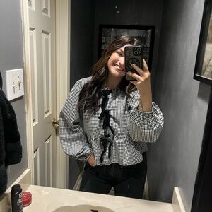 Meet your Posher, Madison